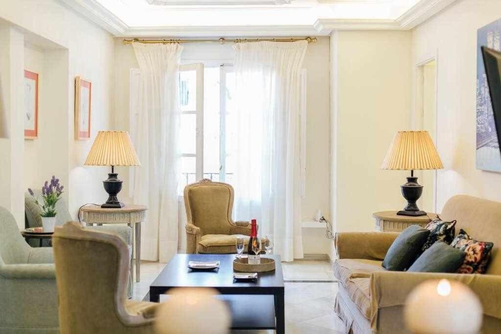 Apartamento Boutique Abades Sevilla Kültér fotó